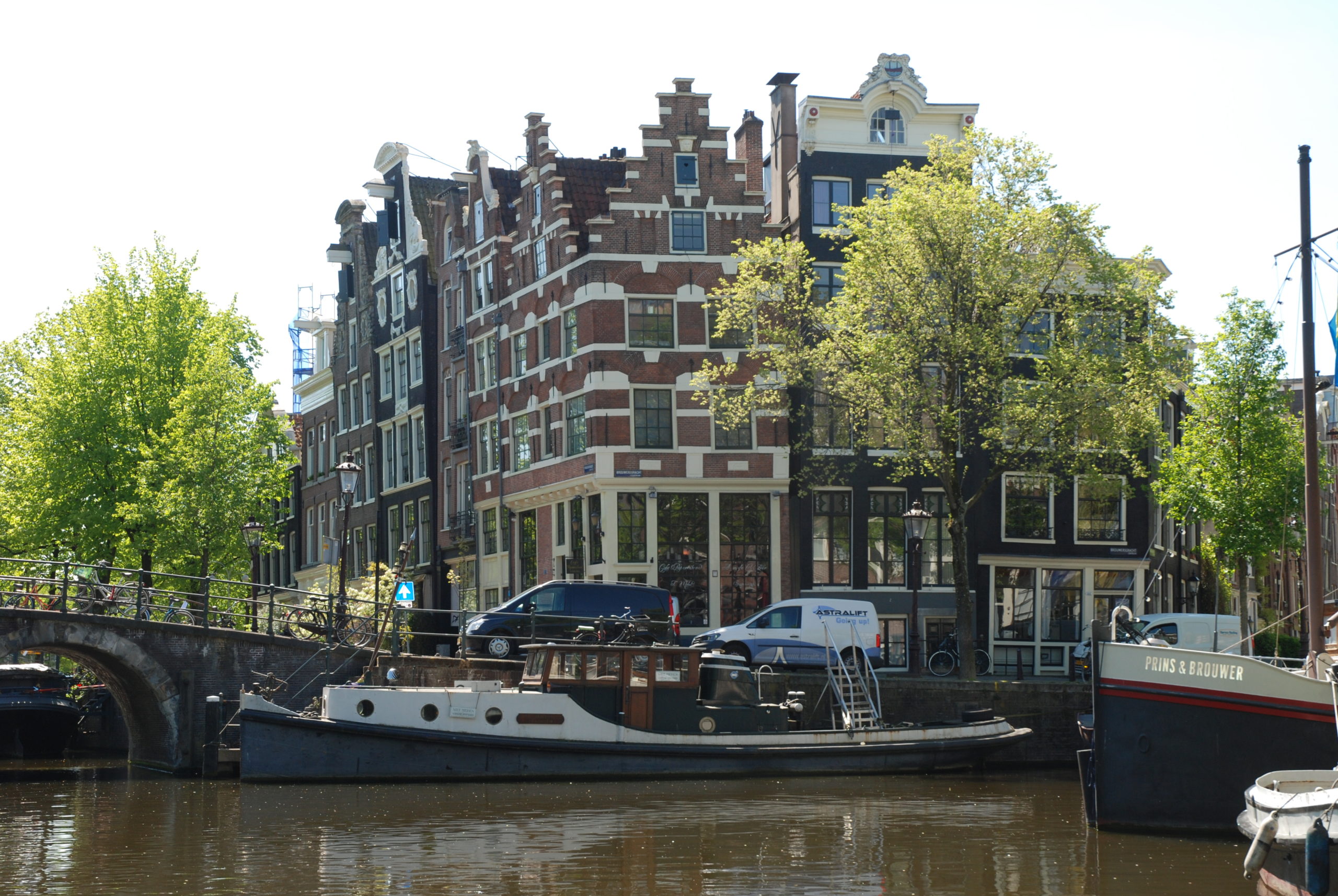Brouwersgracht-Amsterdam-local-beer-canal-district