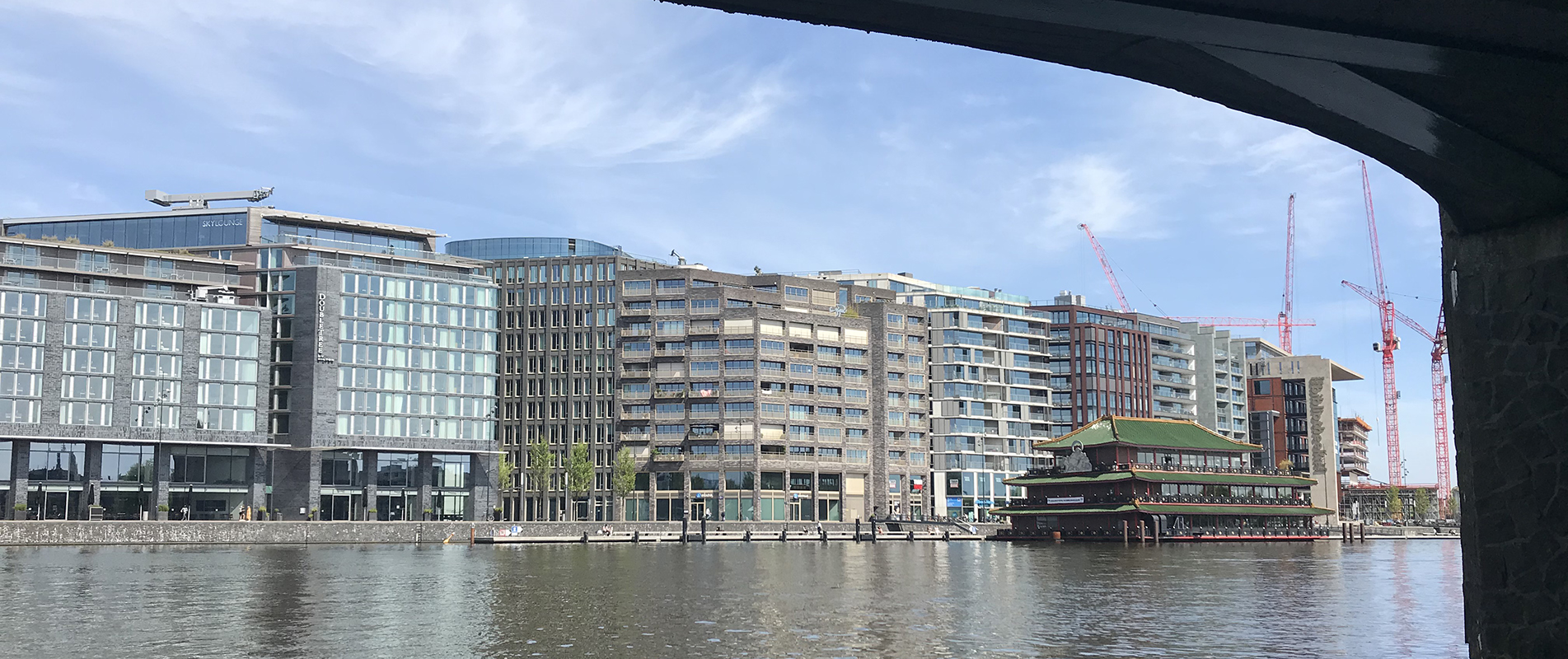 boat-tour-Amsterdam-Oosterdok-green-architecture-high tech
