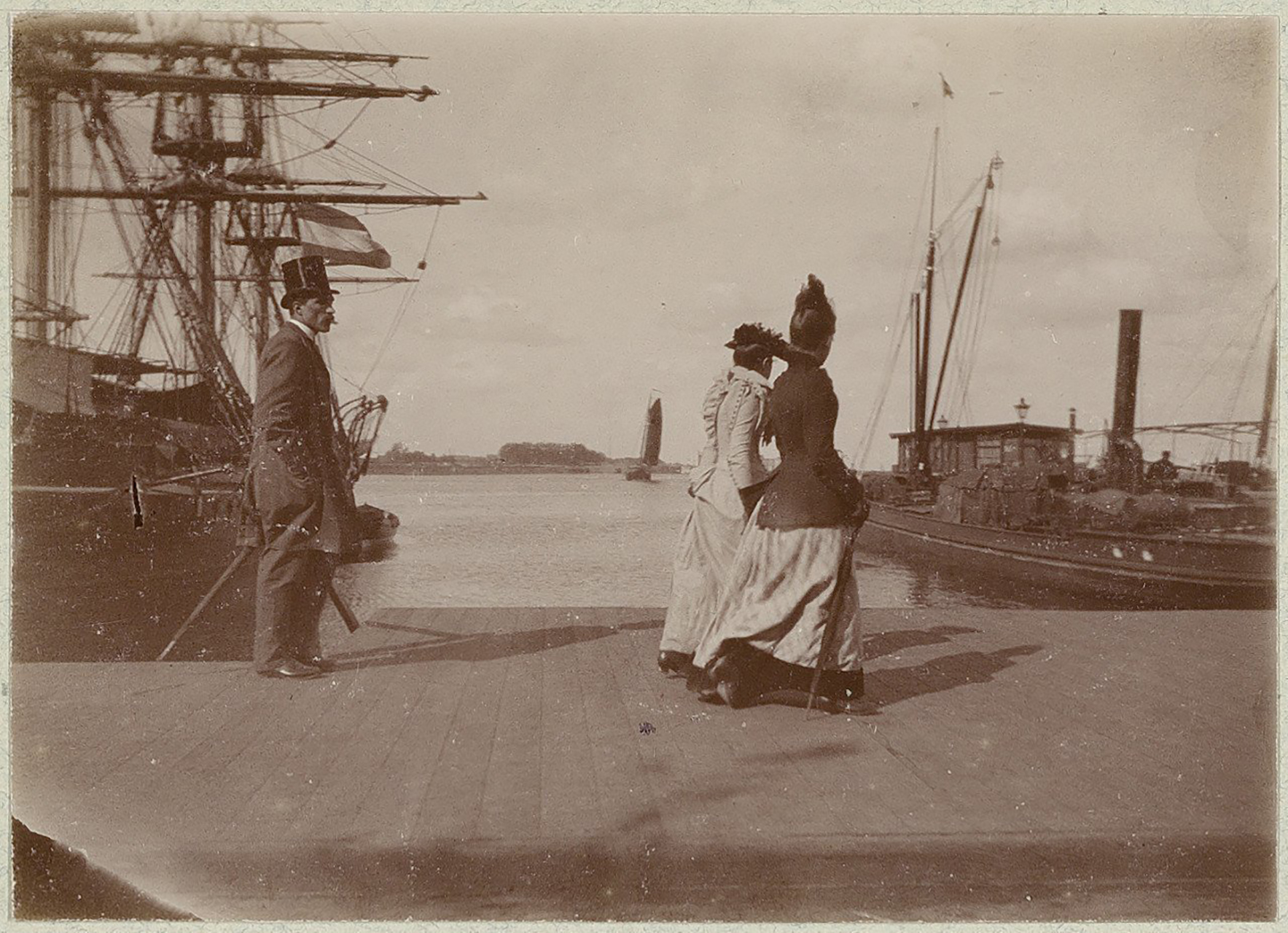 Ruijterkade, Amsterdam 1891. Photograph: C. 't Hooft. © Stadsarchief Amsterdam